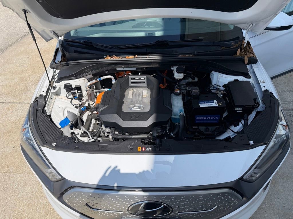 Used 2021 Hyundai Ioniq SE image 15