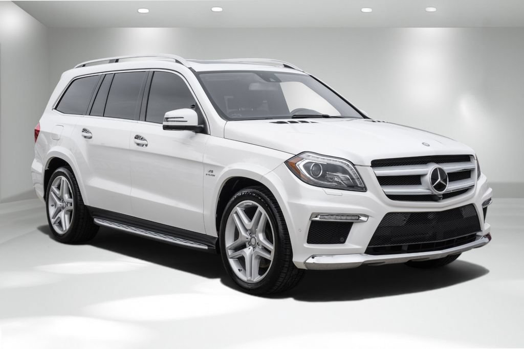 Used 2015 Mercedes-Benz GL 550 4MATIC image 6