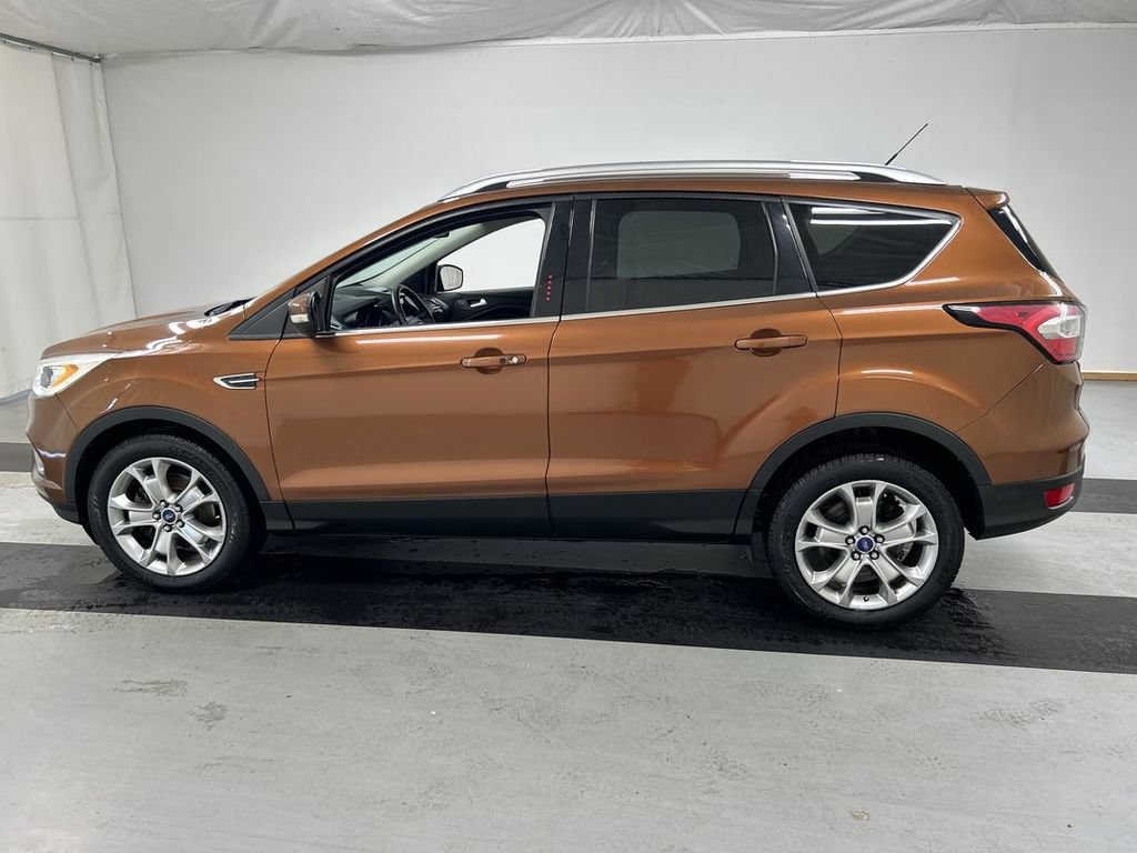 Used 2017 Ford Escape Titanium AWD/4WD image 6
