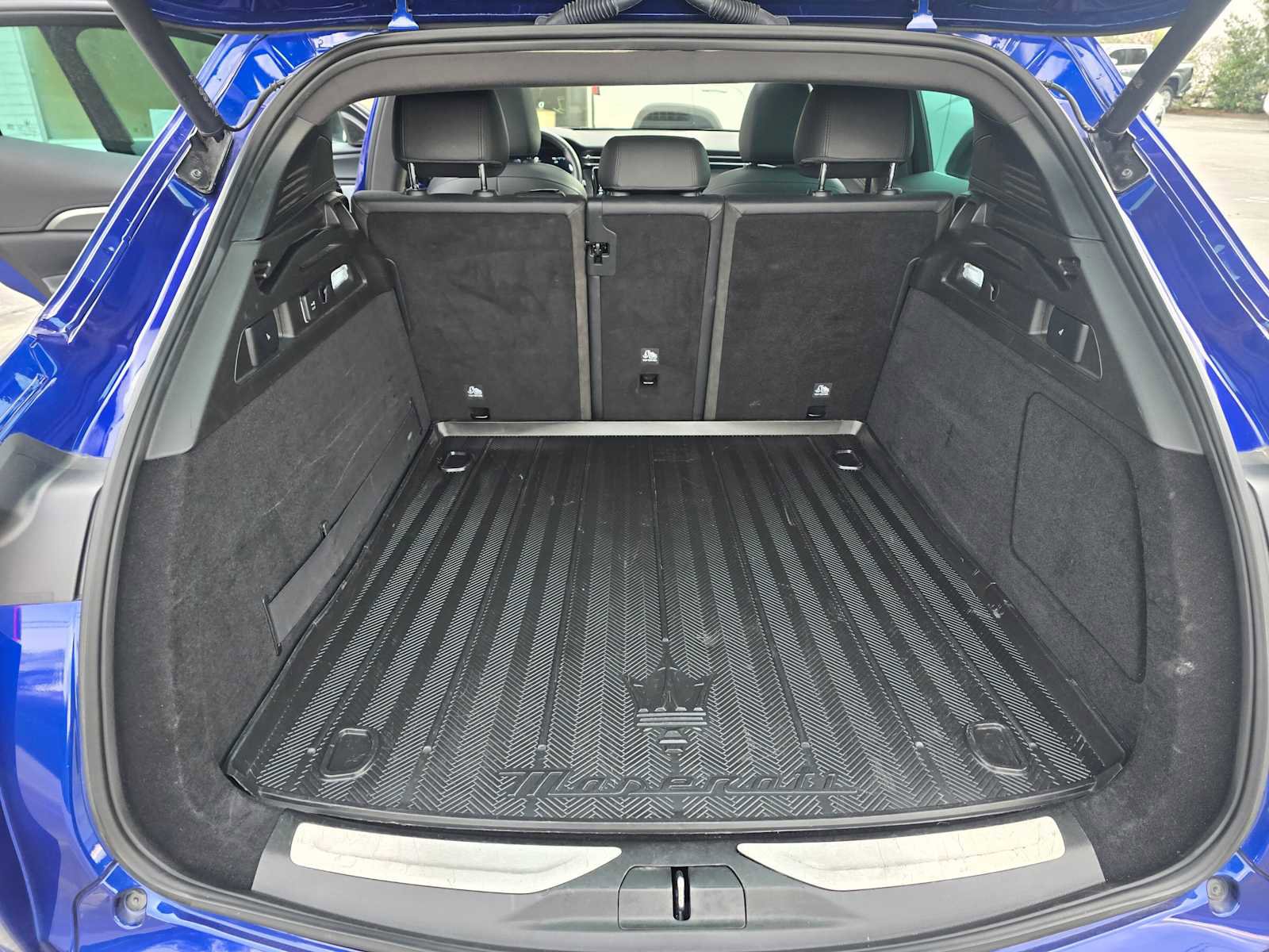 Used 2023 Maserati Grecale GT image 17