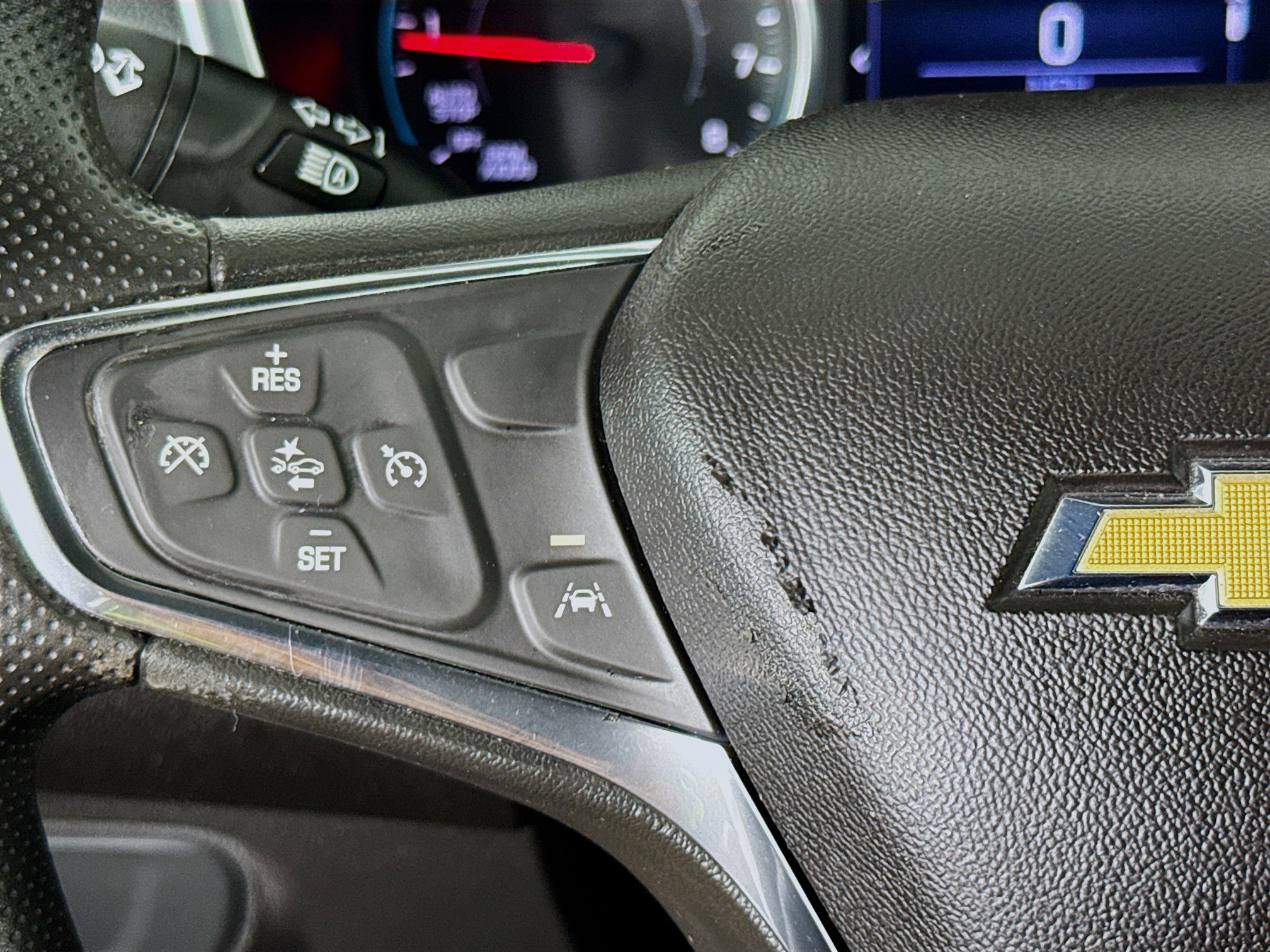 Used 2020 Chevrolet Equinox LT FWD image 13