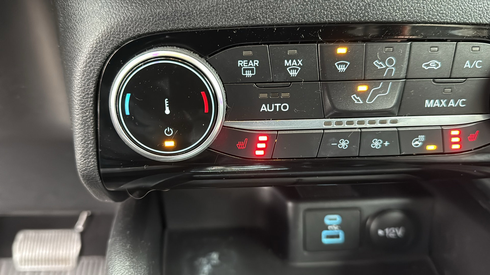 Used 2022 Ford Escape SE w/ Convenience Package image 21