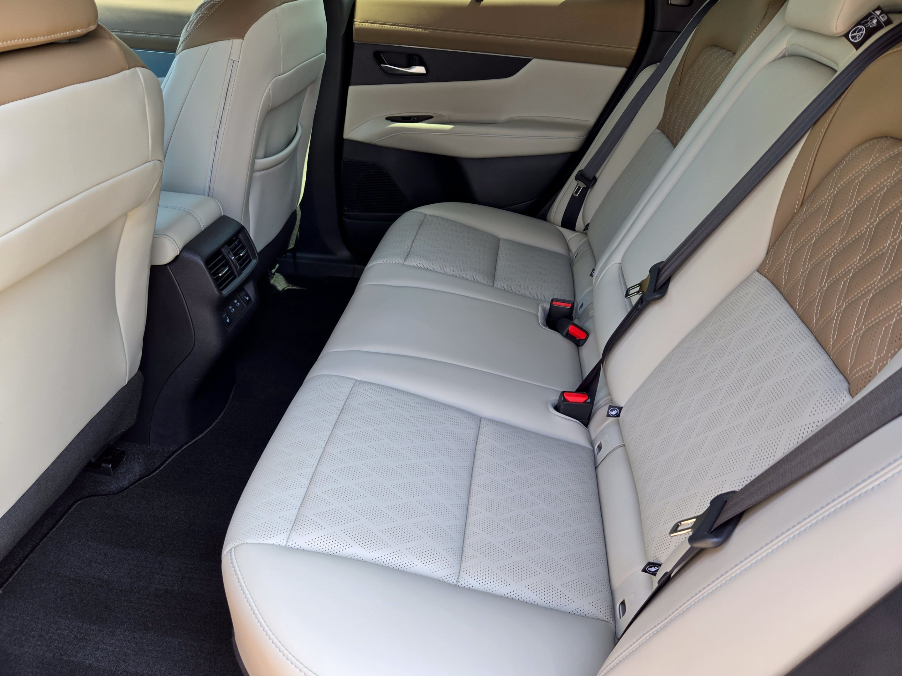 Used 2025 Nissan Murano Platinum w/ Cargo Package AWD/4WD image 28