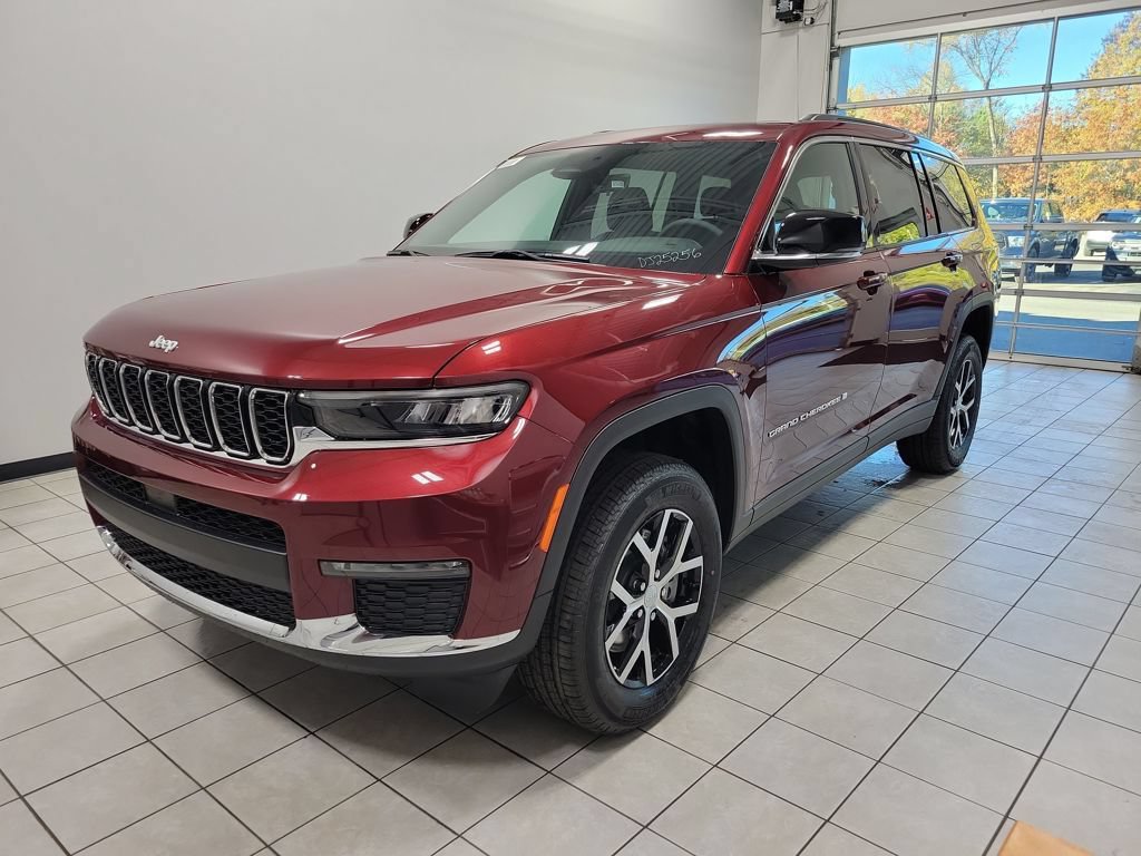 New 2025 Jeep Grand Cherokee L Limited AWD/4WD image 2