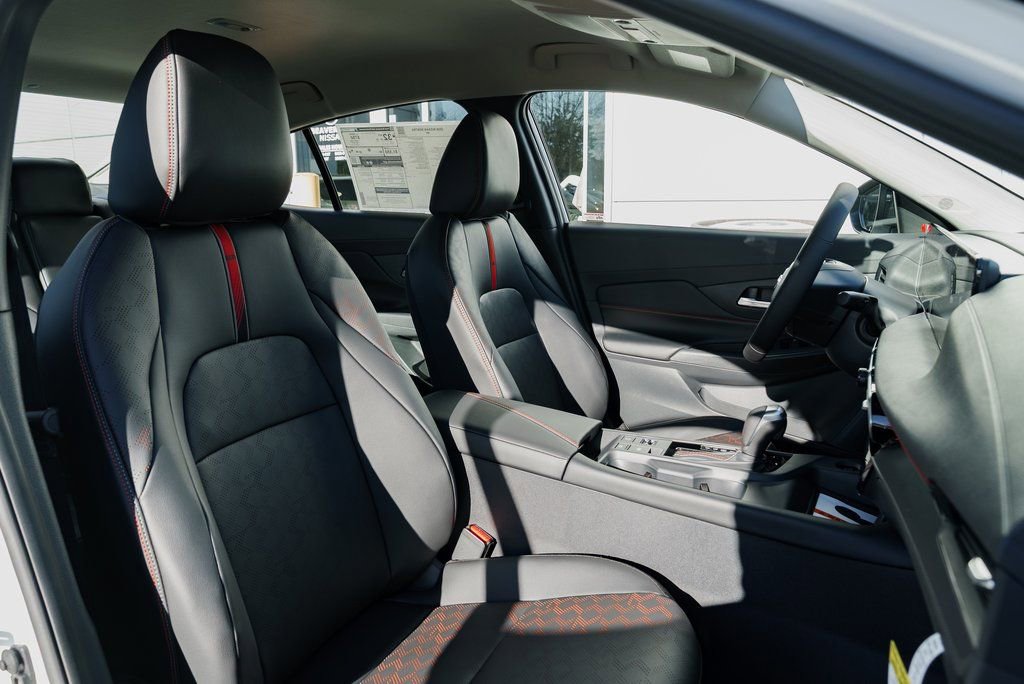 New 2026 Nissan Sentra SR w/ SR Premium Package FWD image 26