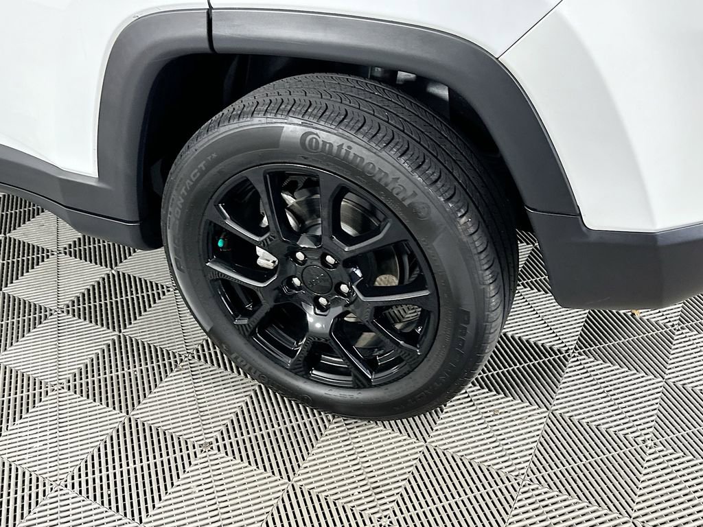 Used 2023 Jeep Compass Altitude image 40