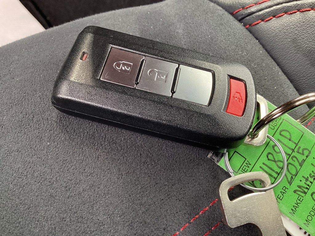 Used 2025 Mitsubishi Outlander Sport AWD image 31