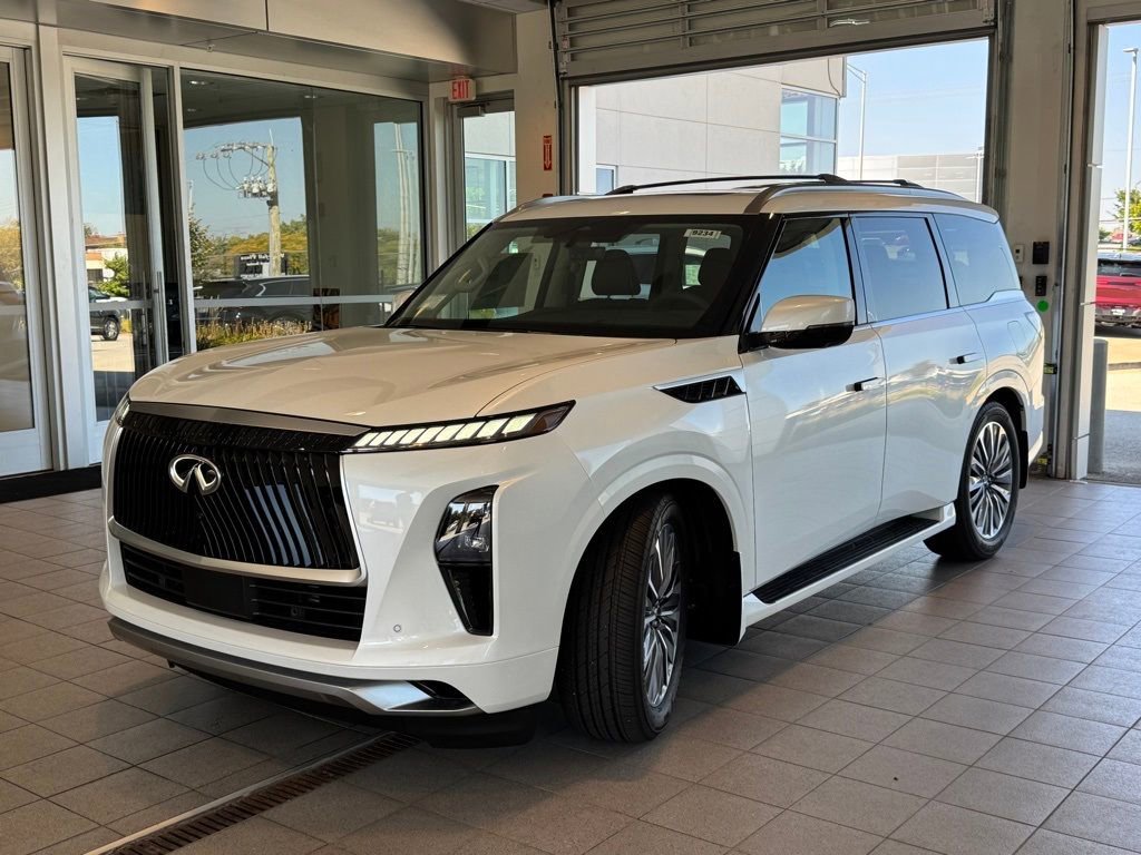 Certified 2026 INFINITI QX80 Luxe w/ Exterior Package image 3