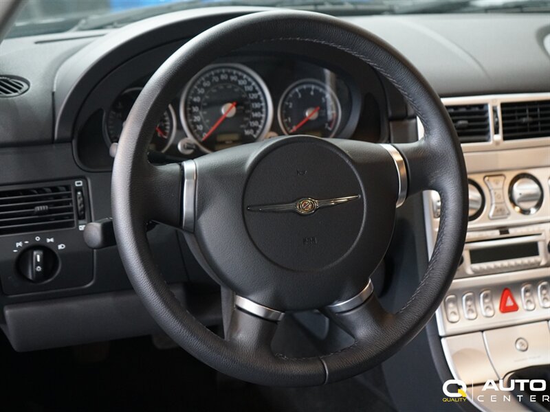 Used 2006 Chrysler Crossfire Coupe RWD image 16