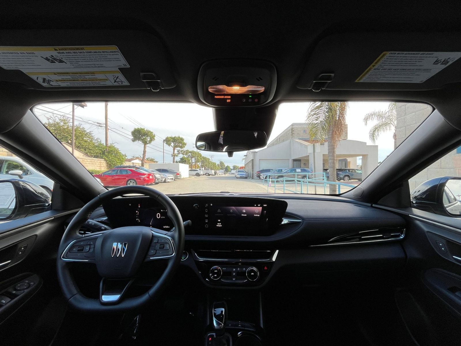 Used 2025 Buick Envista Sport Touring image 33