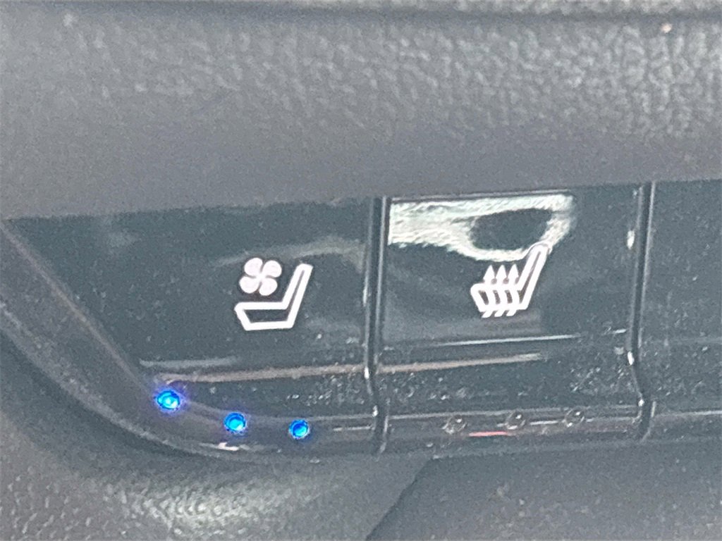 Used 2023 Chevrolet Blazer RS w/ Driver Confidence II Package image 21