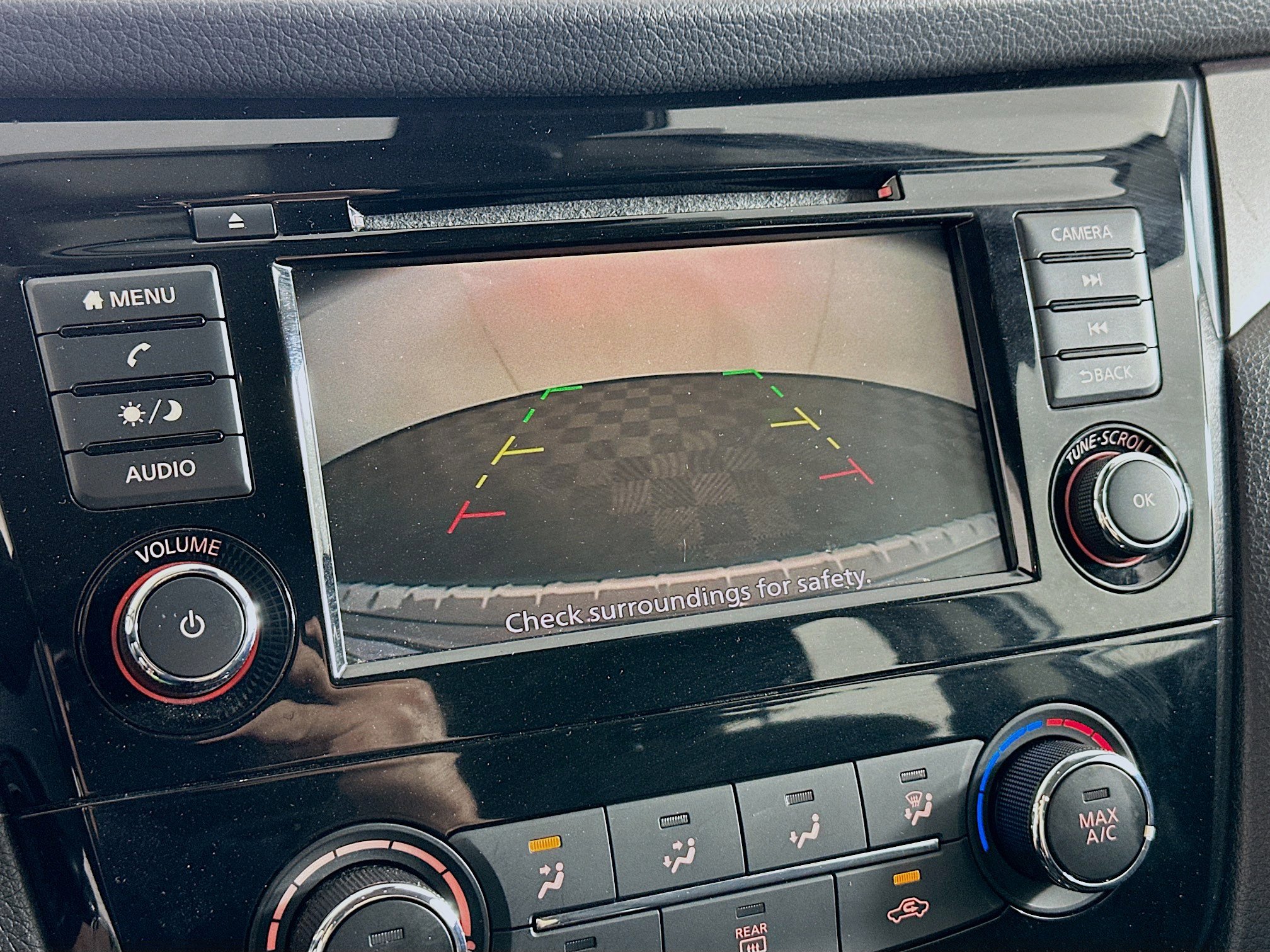 Used 2020 Nissan Rogue Sport S image 21