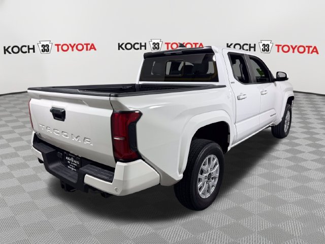 Used 2024 Toyota Tacoma SR5 AWD/4WD image 8