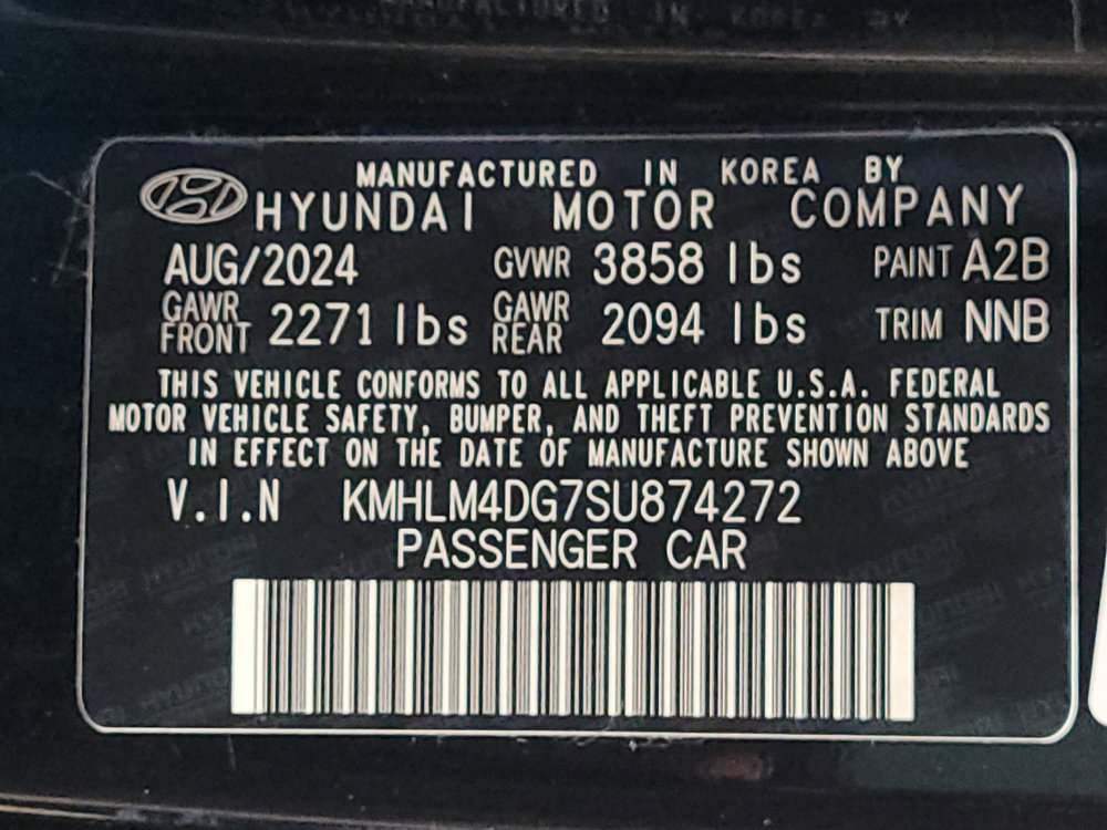 Used 2025 Hyundai Elantra Sport FWD image 33
