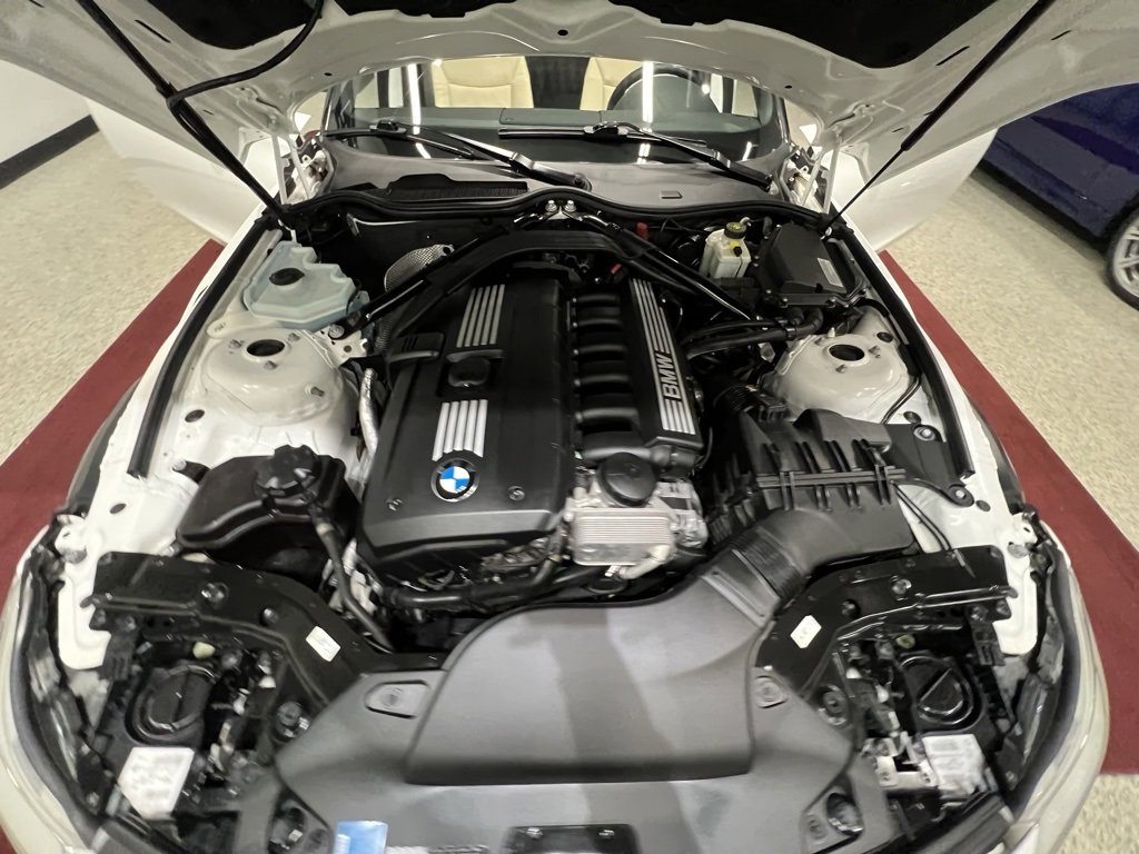 Used 2011 BMW Z4 sDrive30i image 54