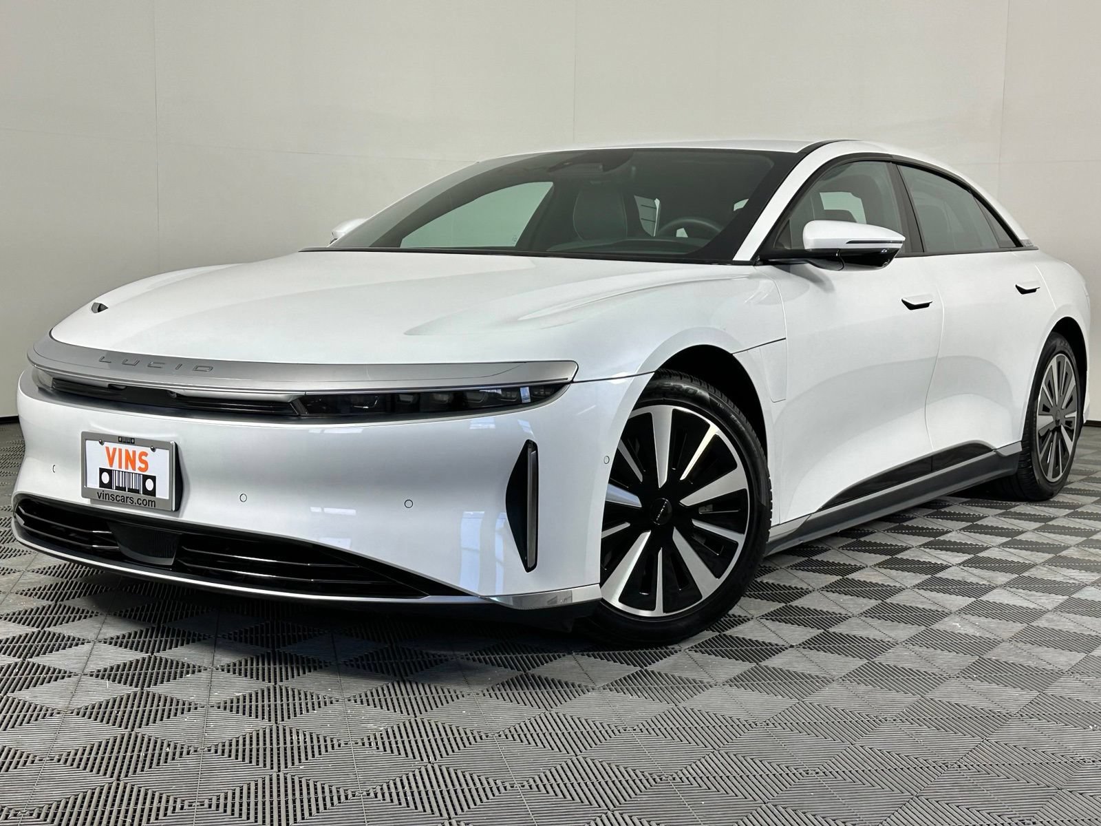 Used 2025 Lucid Air Touring AWD/4WD image 41