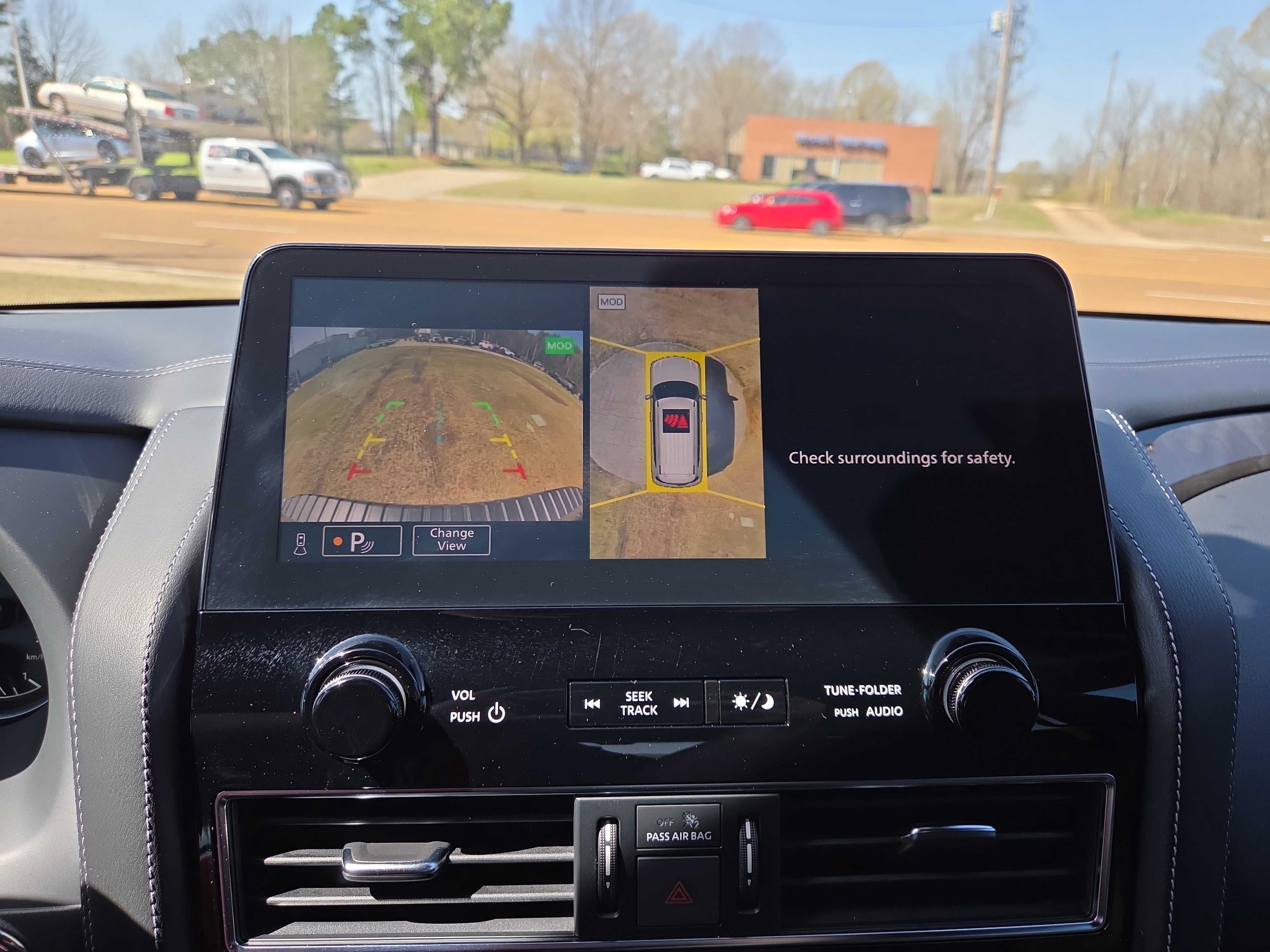 Used 2022 Nissan Armada Platinum w/ Captain's Chairs Package image 15