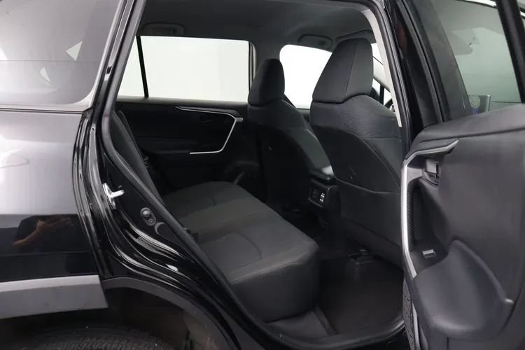 Used 2025 Toyota RAV4 LE FWD image 18