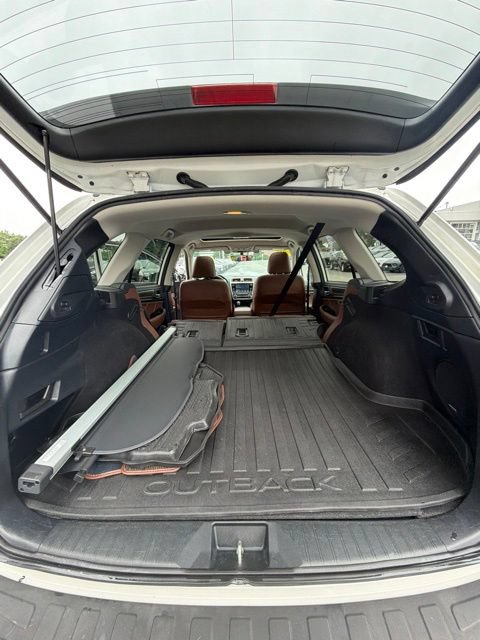 Used 2019 Subaru Outback 2.5i Touring AWD/4WD image 26