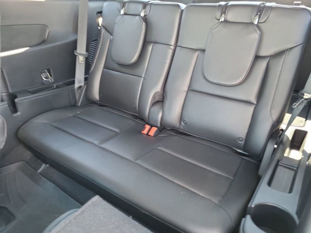 Used 2022 Ford Explorer Limited w/ Limited Technology Package image 26