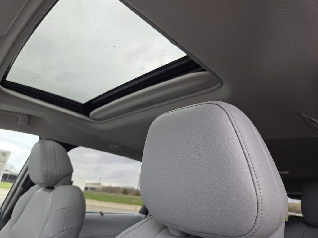 New 2026 Toyota Sienna XLE image 6