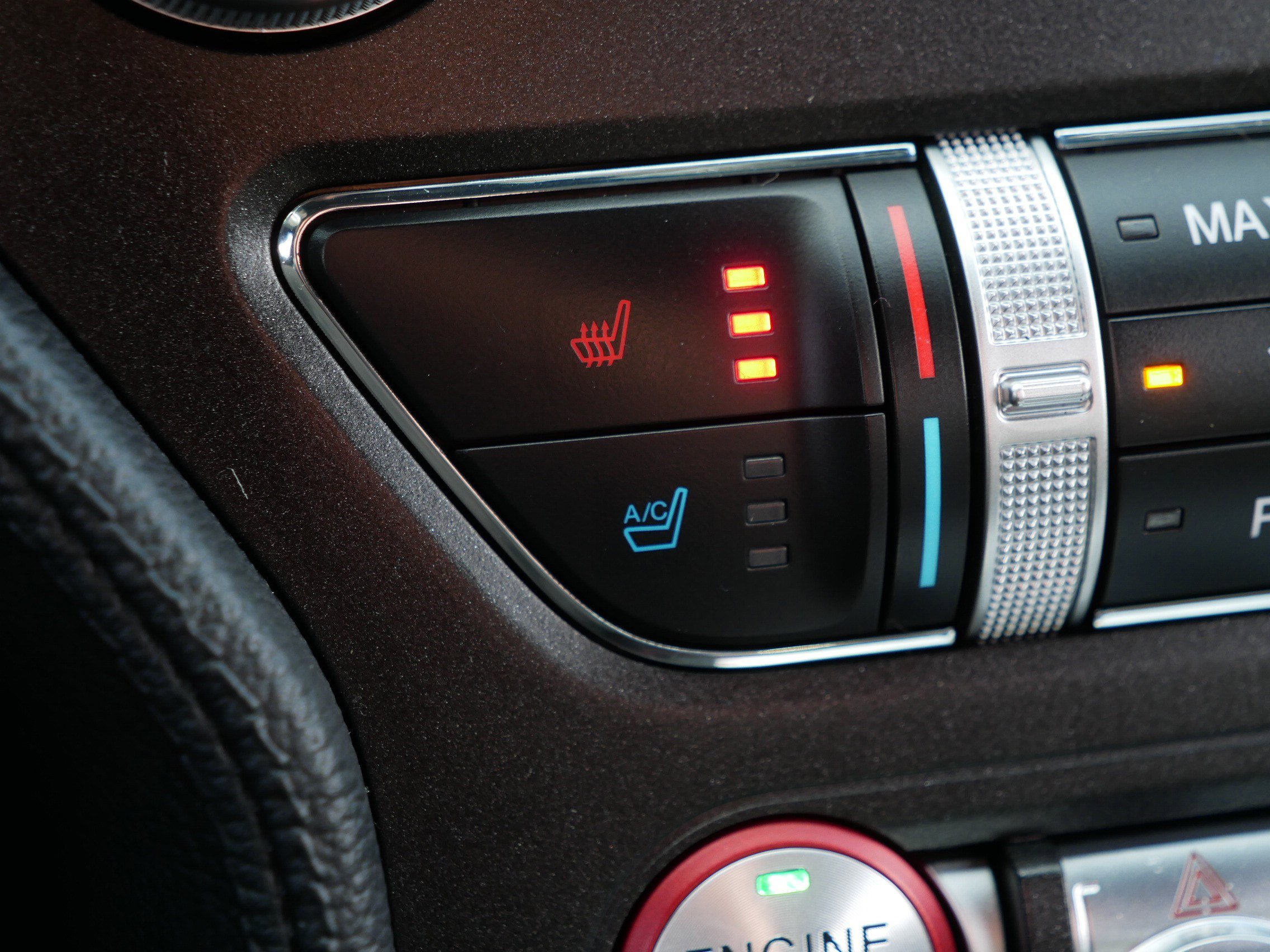 Used 2019 Ford Mustang GT Premium w/ Equipment Group 401A image 31