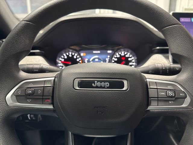Used 2024 Jeep Compass Sport image 13