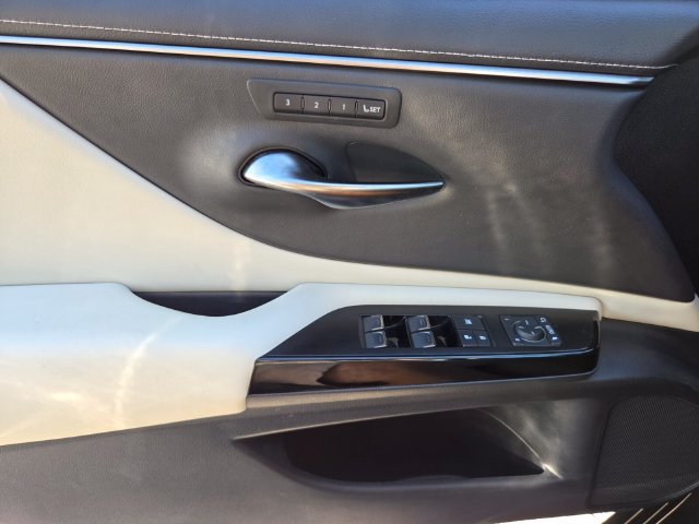 Used 2024 Lexus ES 350 w/ Premium Package FWD image 21
