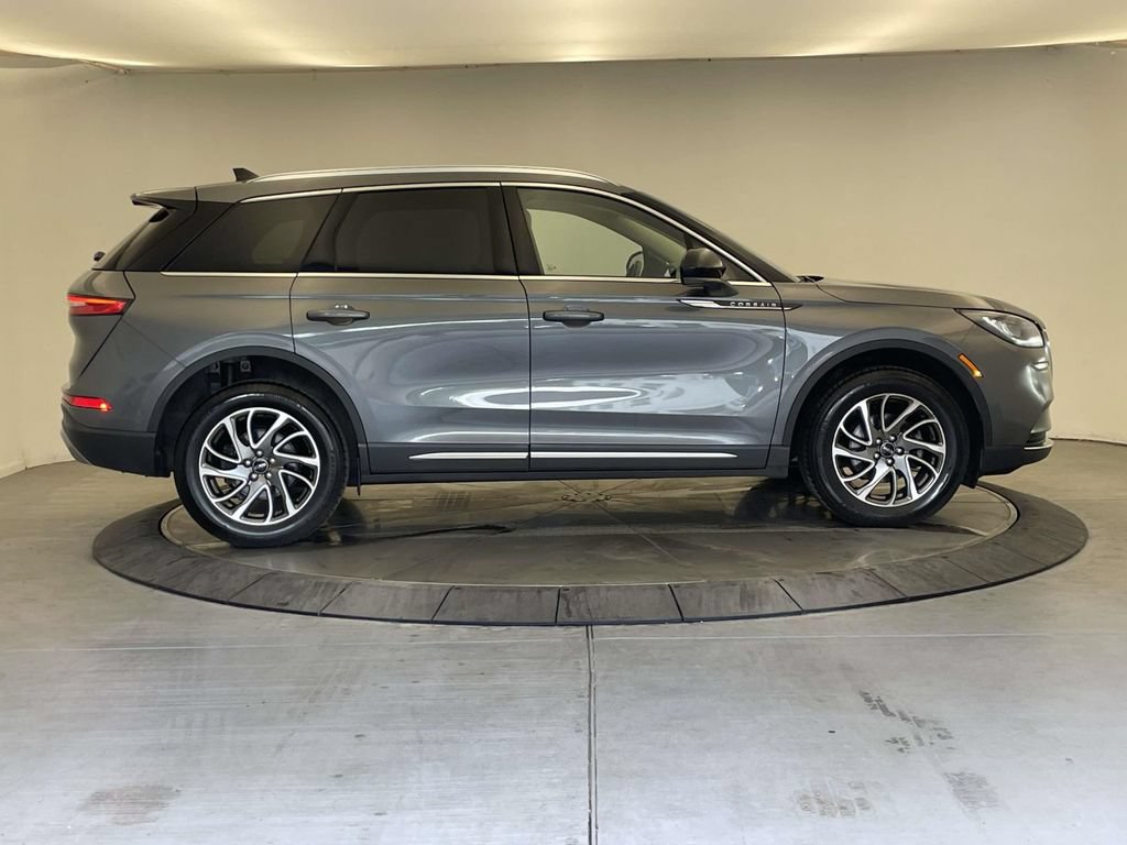 Used 2021 Lincoln Corsair AWD image 6