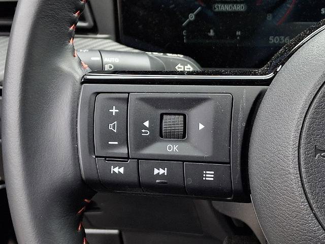 Certified 2025 Nissan Kicks SR AWD/4WD image 21