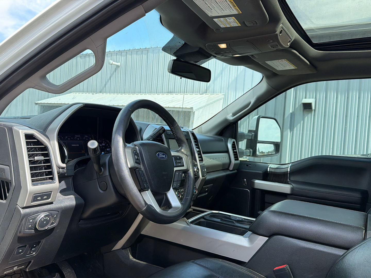 Used 2020 Ford F350 Lariat AWD/4WD image 9