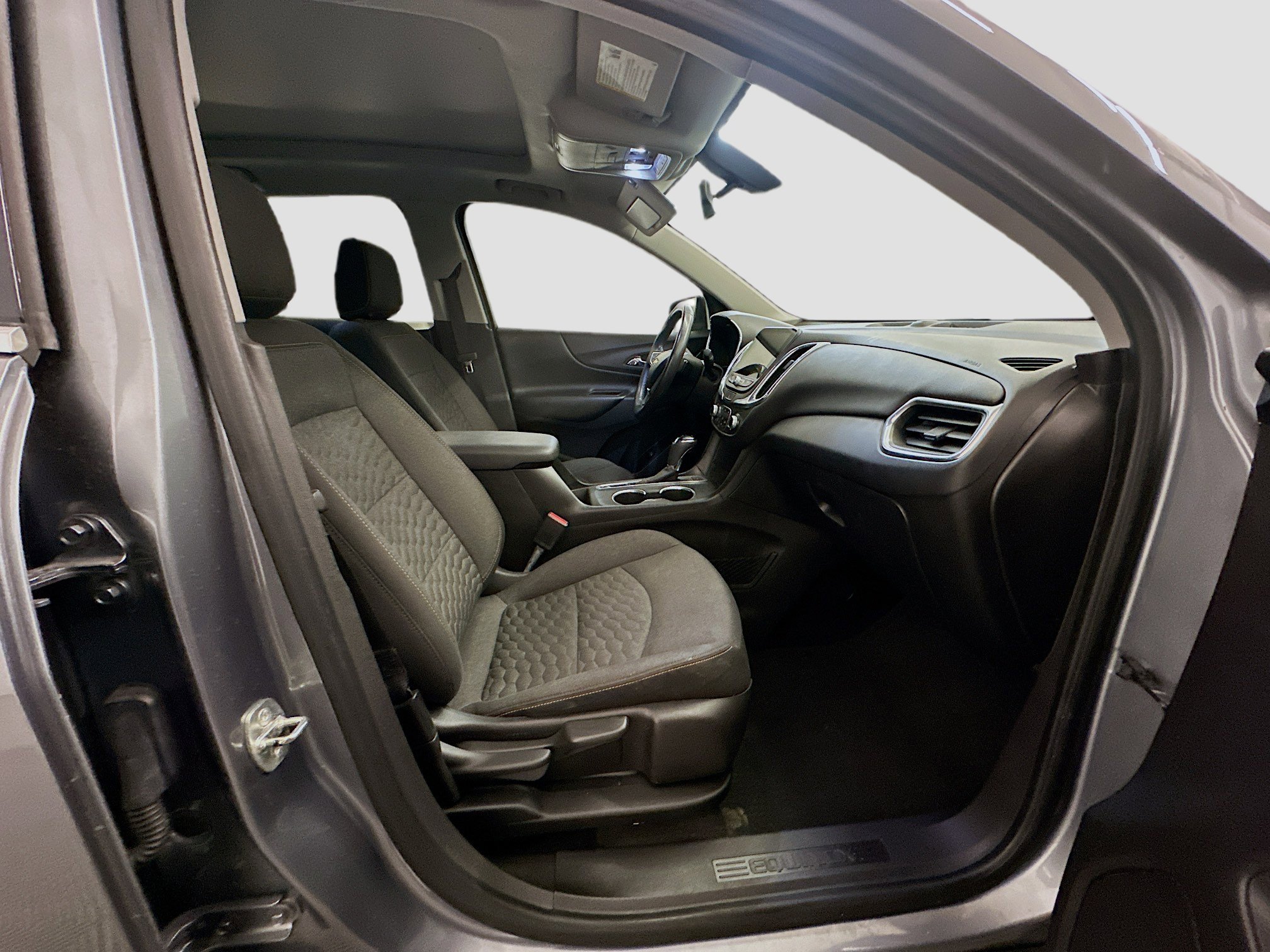 Used 2018 Chevrolet Equinox LT w/ Sun & Infotainment Package image 32