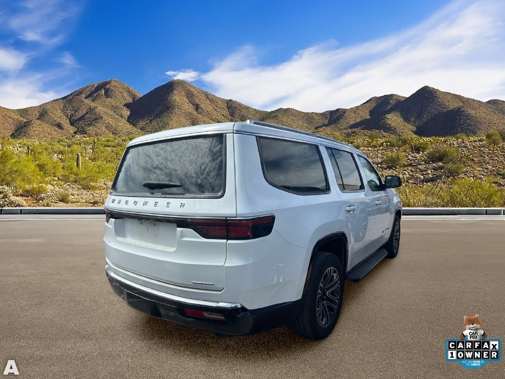 Used 2024 Jeep Wagoneer Series II w/ Flexible Seating Group RWD image 4