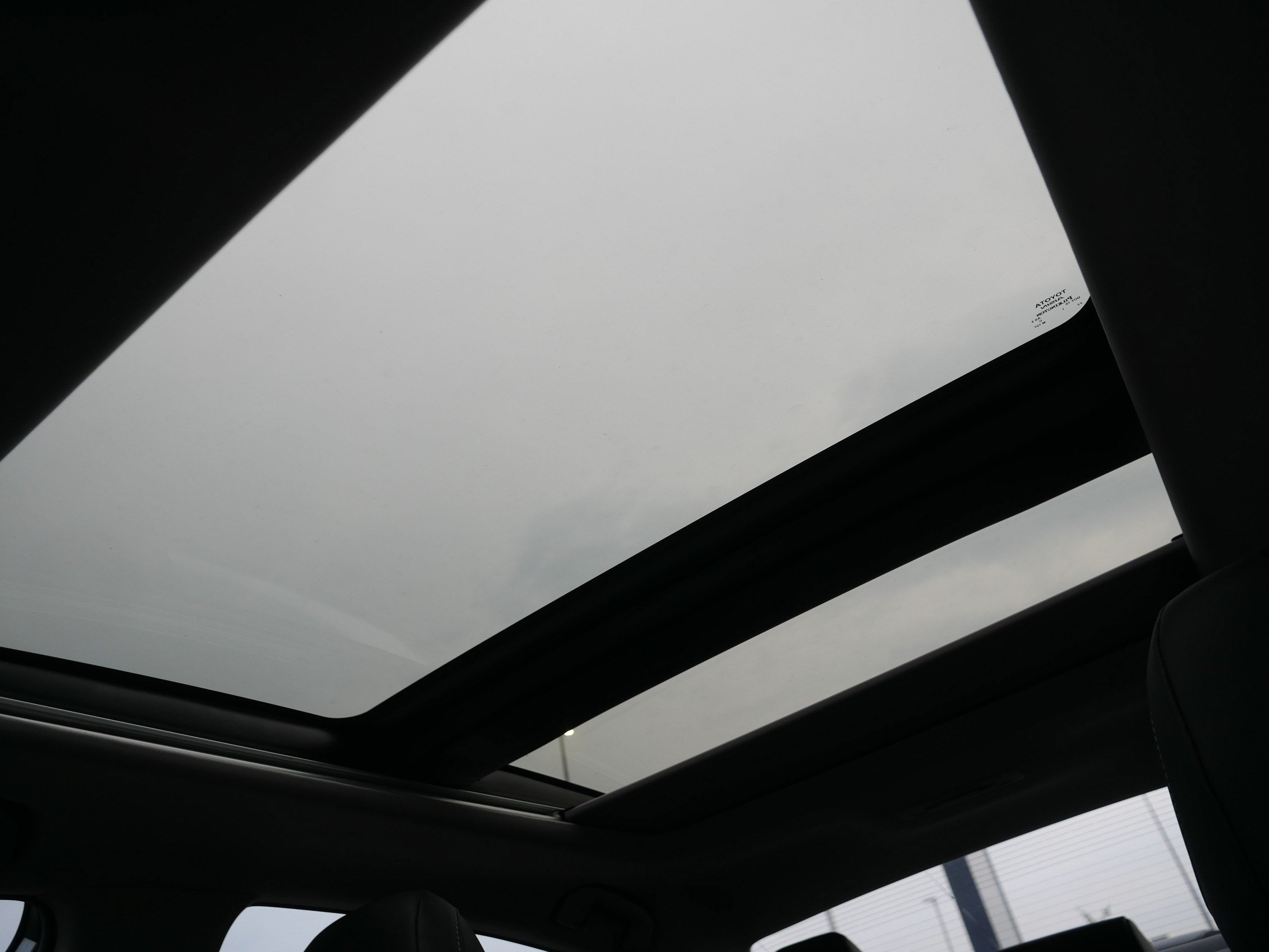 Used 2019 Toyota Camry XSE FWD image 32