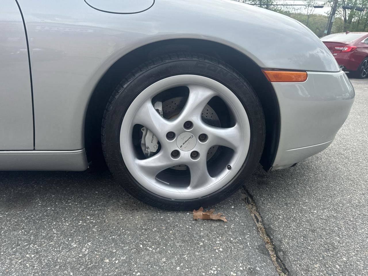 Used 2001 Porsche 911 Carrera 4 AWD/4WD image 29