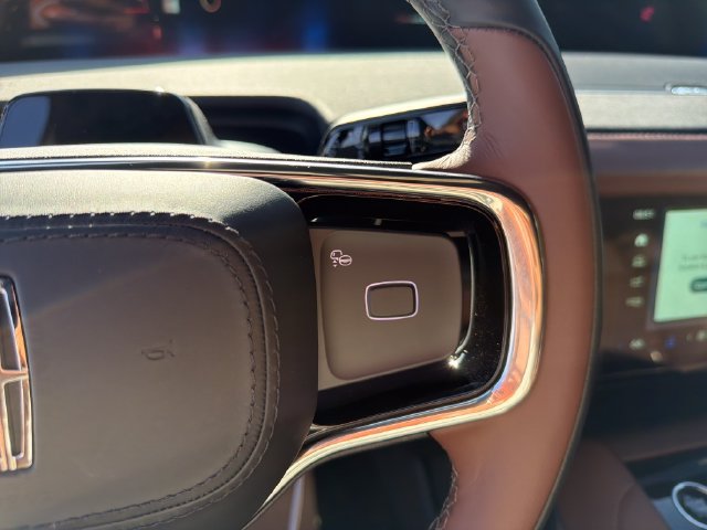 New 2026 Lincoln Navigator L Reserve AWD/4WD image 28
