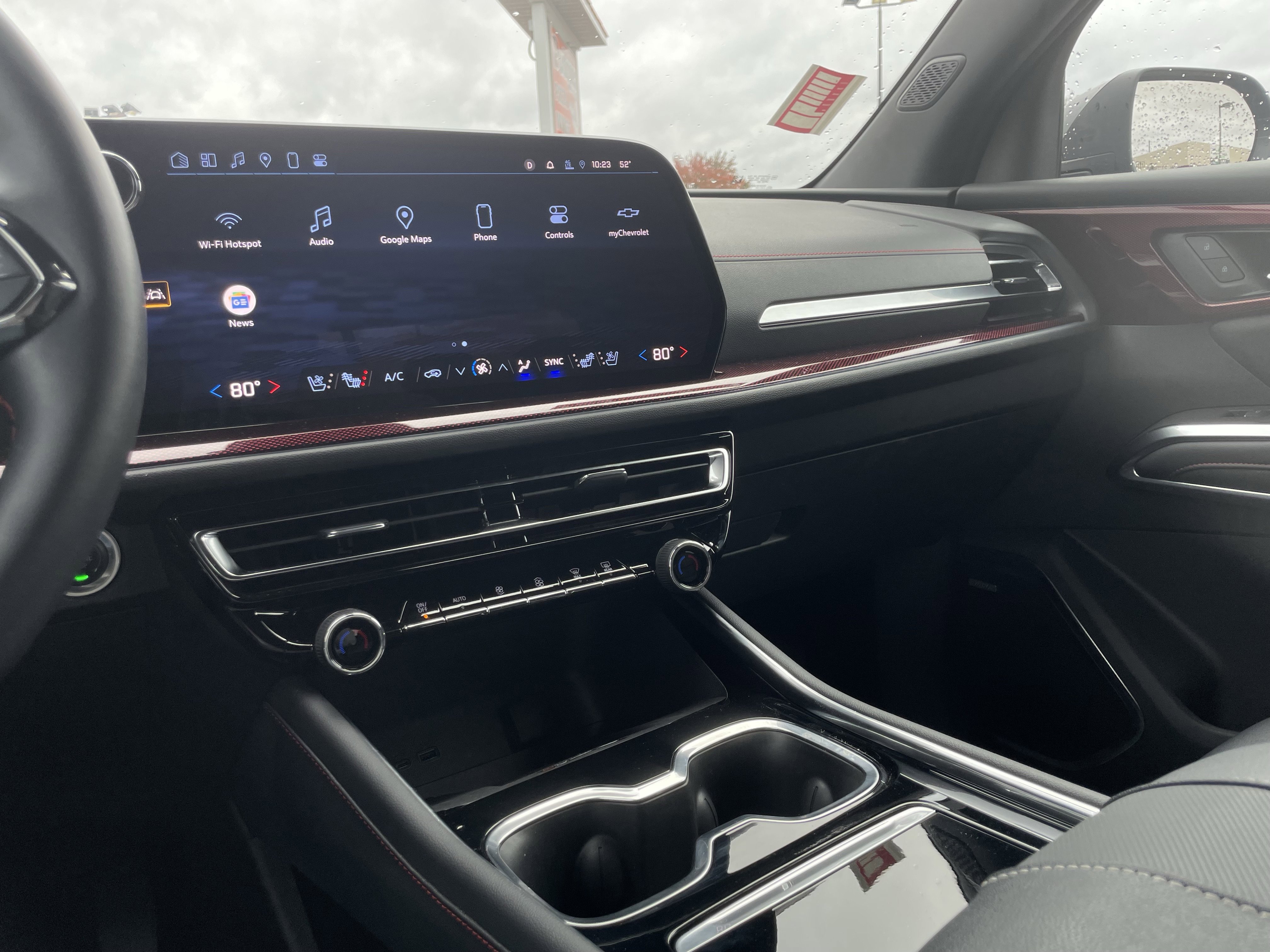 Used 2024 Chevrolet Traverse RS w/ LPO, Floor Liner Package image 23