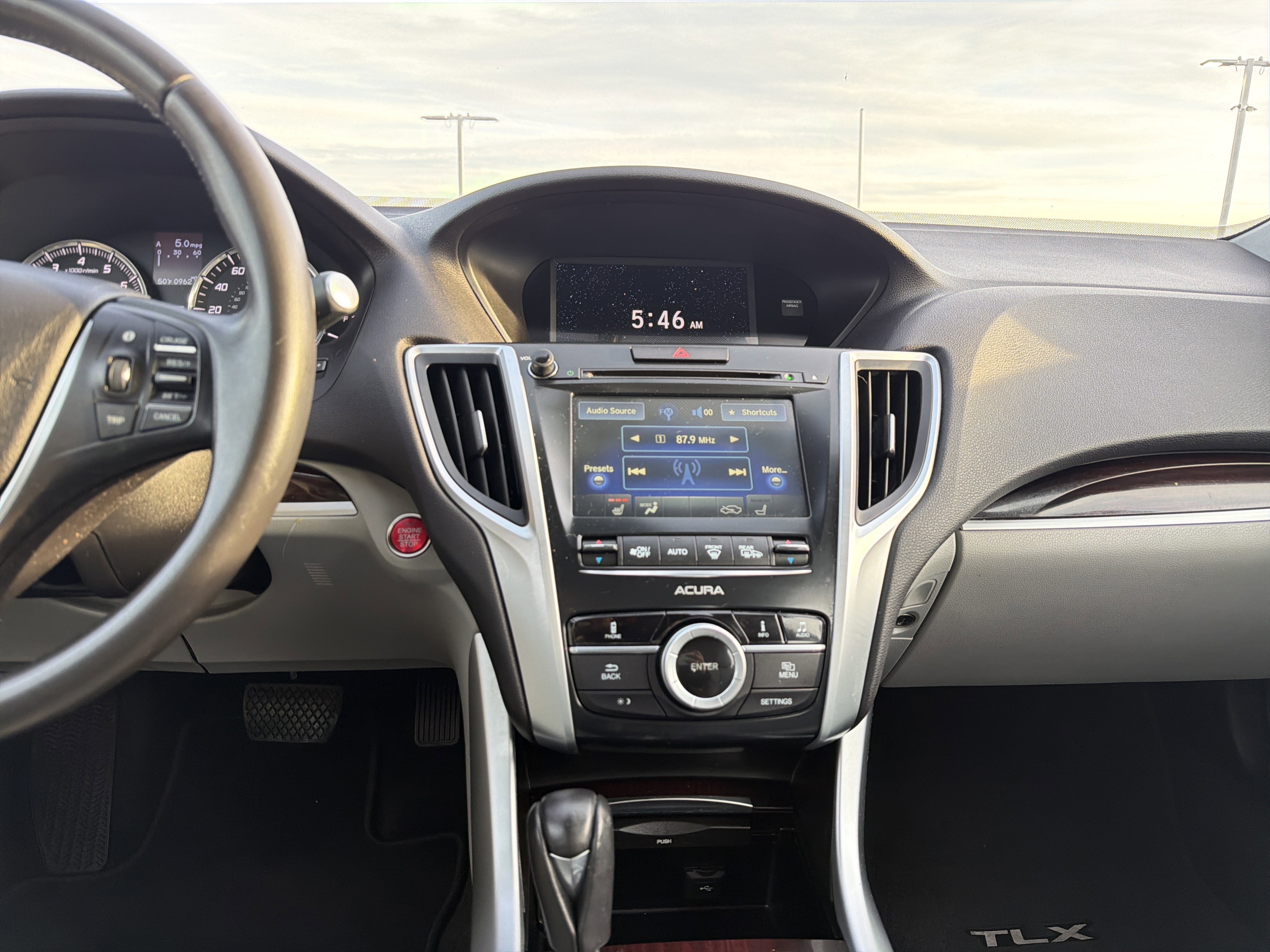 Used 2015 Acura TLX image 29