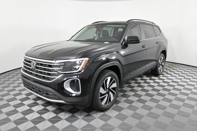 New 2026 Volkswagen Atlas SE image 2