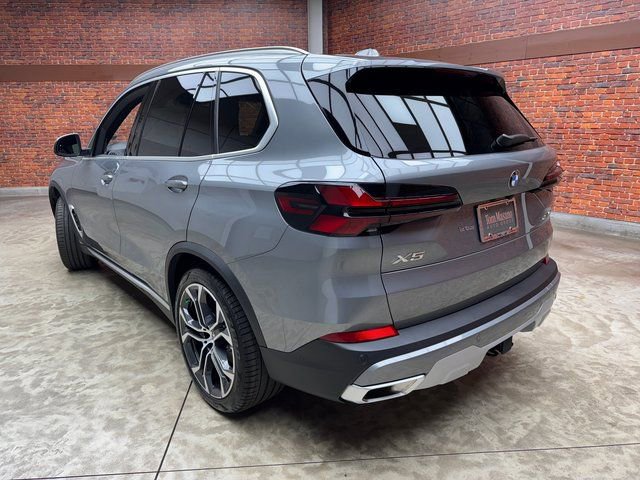 Used 2026 BMW X5 xDrive40i image 3