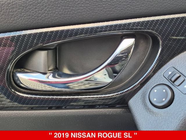 Used 2019 Nissan Rogue SL w/ Premium Package AWD/4WD image 12