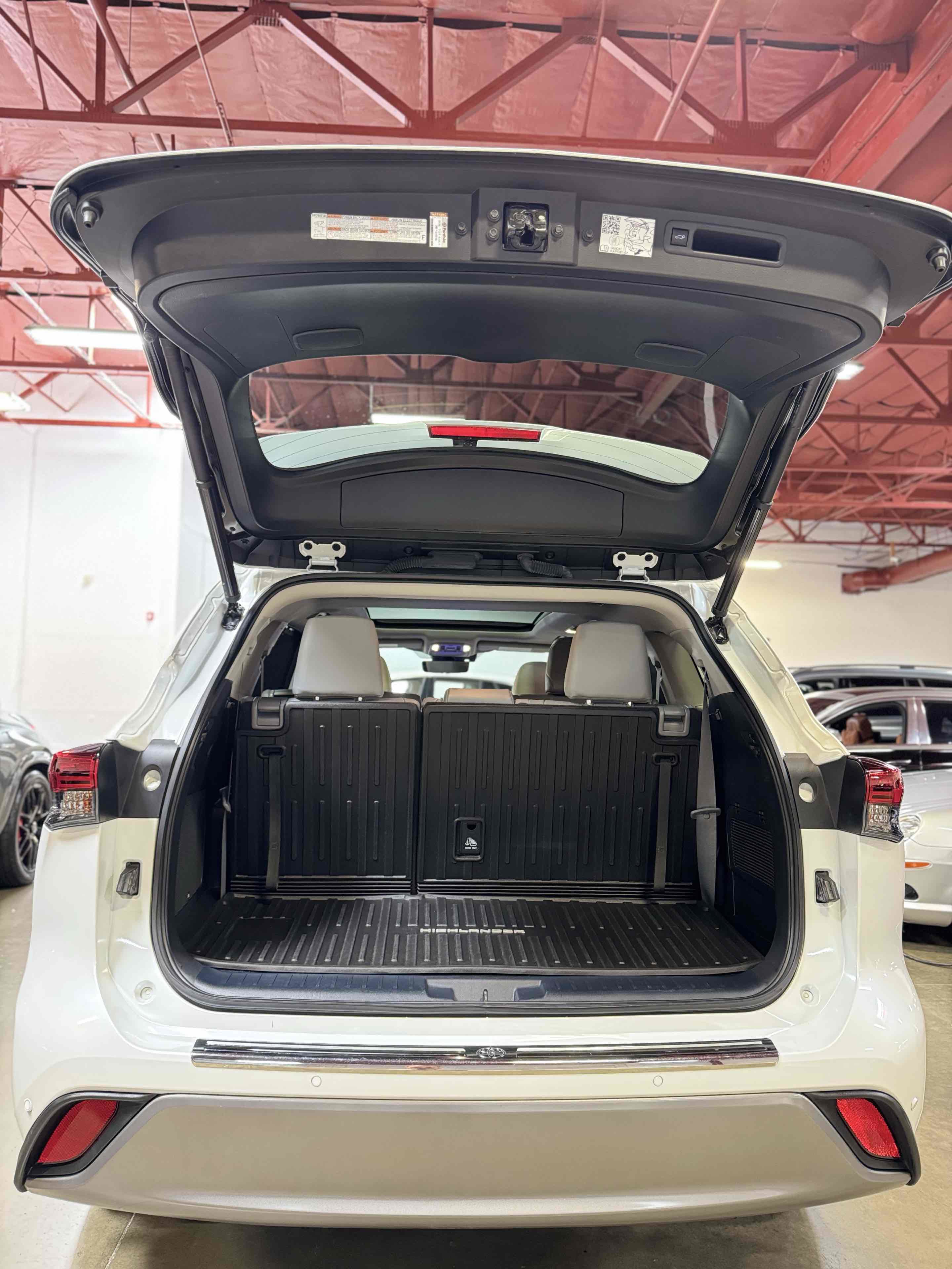 Used 2023 Toyota Highlander Platinum image 74