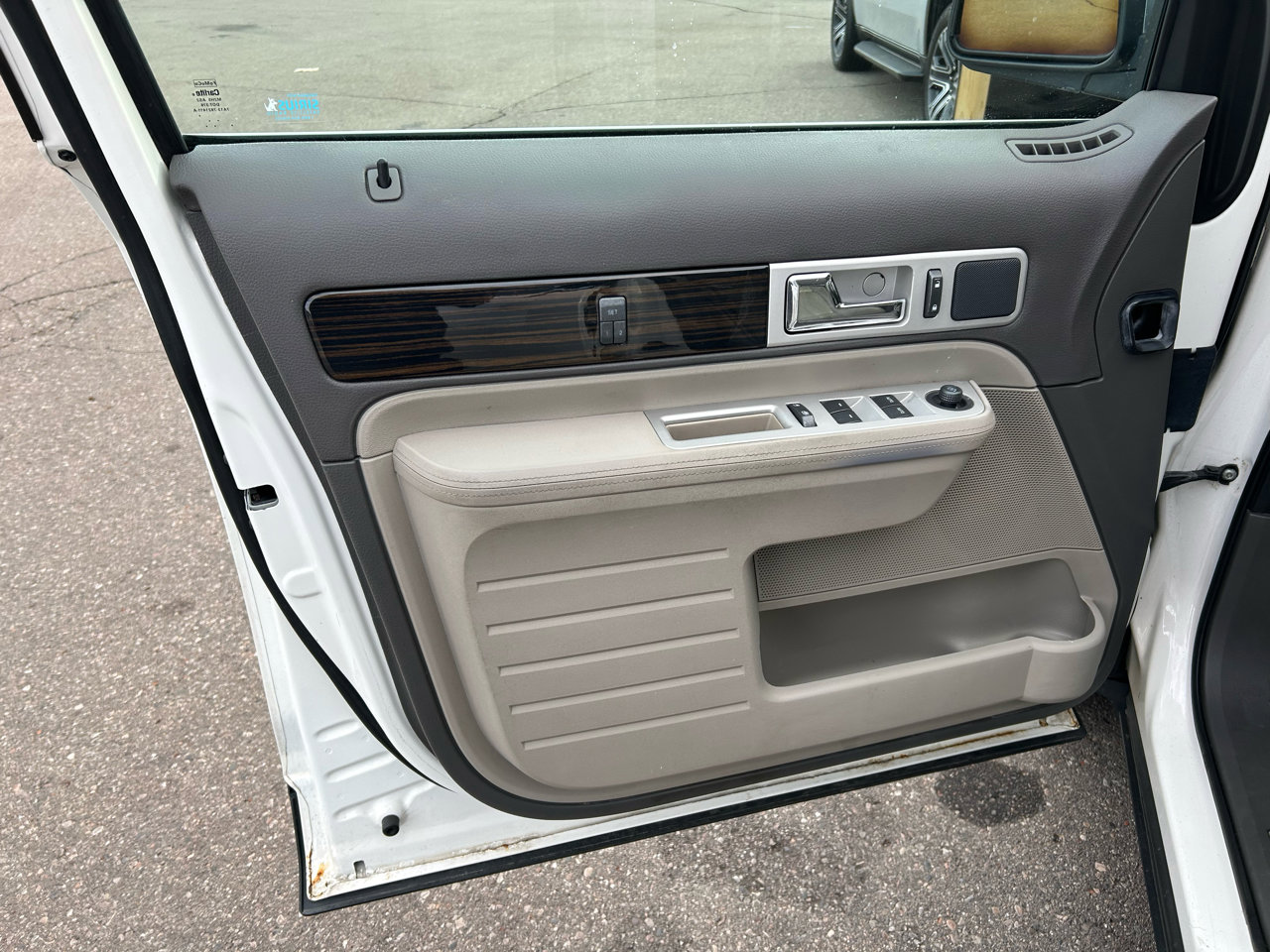 Used 2008 Lincoln MKX FWD image 14