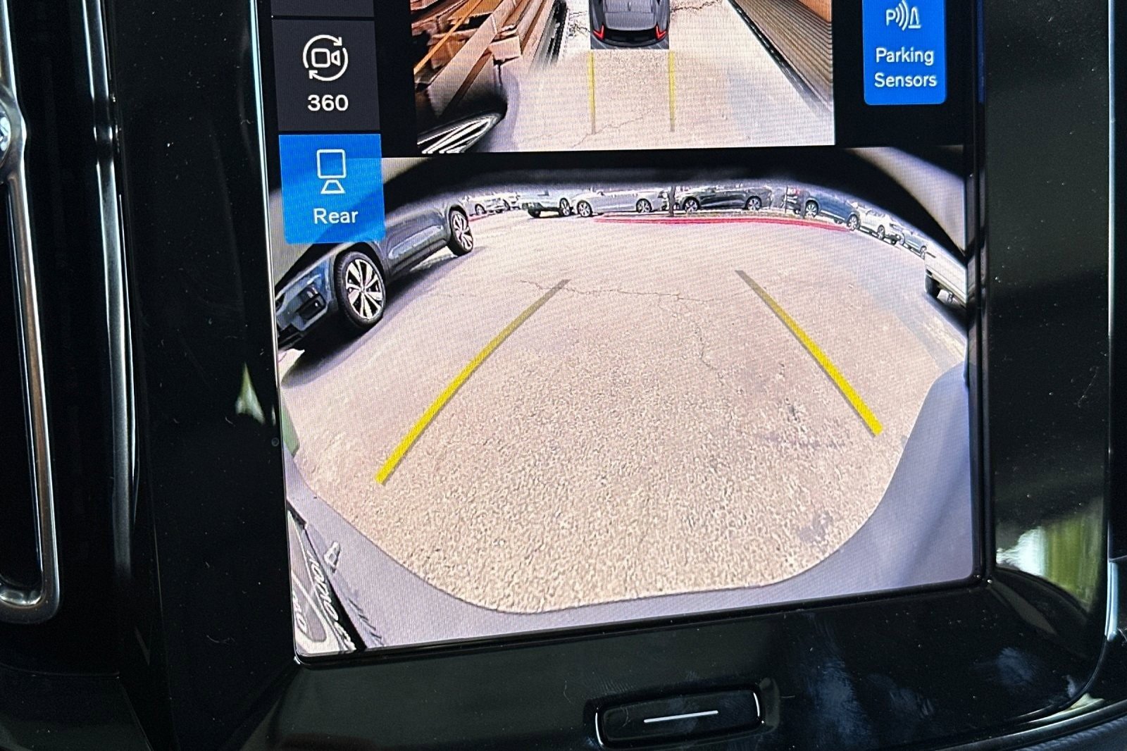New 2026 Volvo XC40 B5 Ultra w/ Protection Package image 22