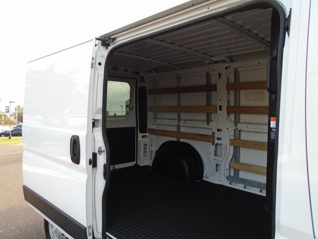 Used 2025 RAM ProMaster 2500 w/ U-Haul Equipment Group FWD image 16
