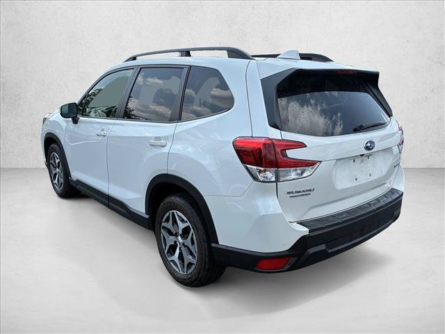 Used 2020 Subaru Forester Premium AWD/4WD image 7