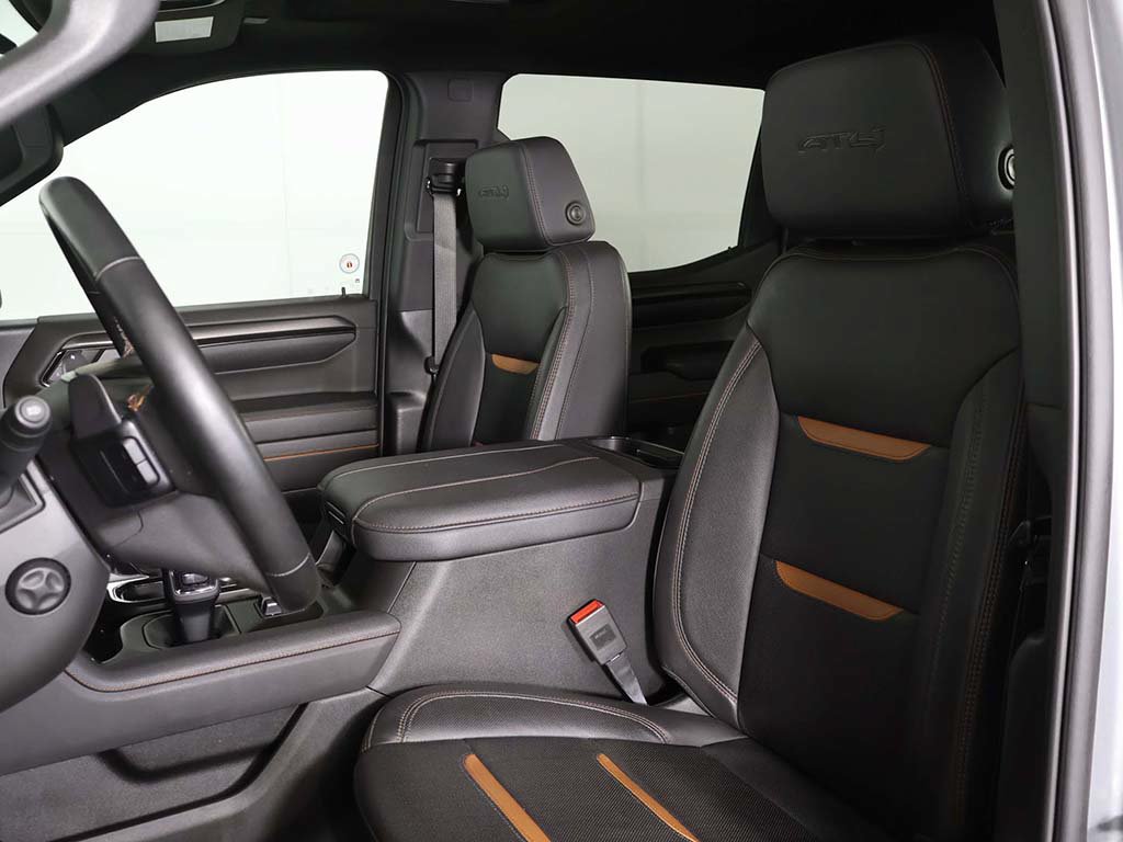 Used 2024 GMC Sierra 1500 AT4 w/ Technology Package AWD/4WD image 26