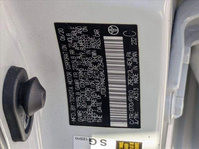 Used 2021 Toyota Corolla LE image 18