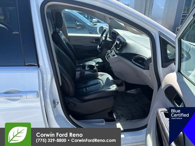 Used 2017 Chrysler Pacifica Touring-L FWD image 11