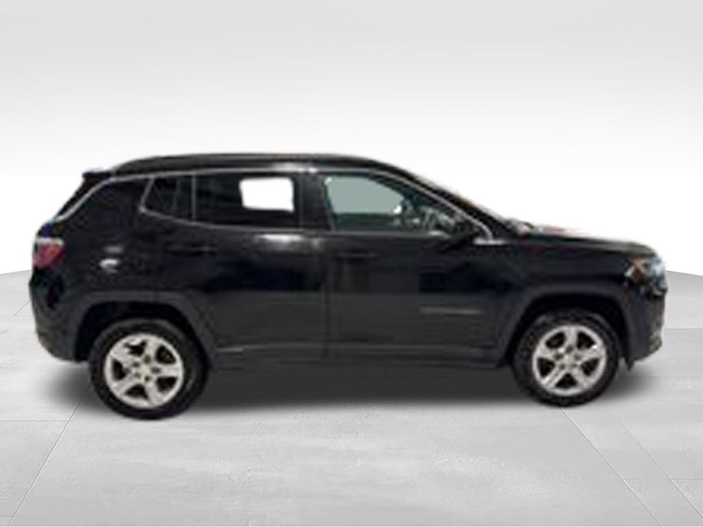 Used 2024 Jeep Compass Latitude AWD/4WD image 48